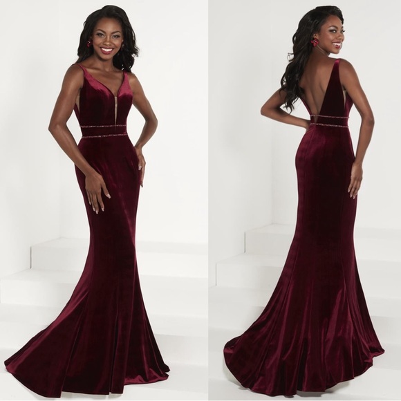 TIFFANY DESIGNS Burgundy Wine Velvet Beaded V Neck Prom Gown Formal Dress Sz 4 - Picture 6 of 12